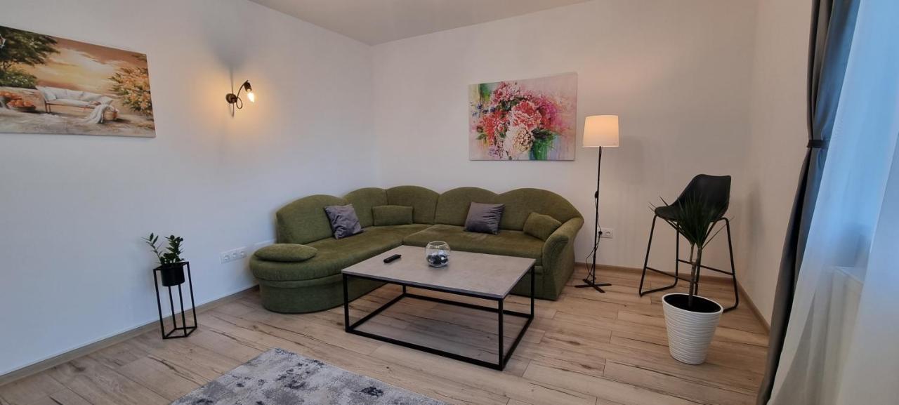 Ap Moden 3 Braşov Exterior foto
